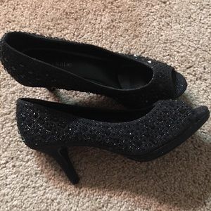 Kelly&Katie 2 inch heels size 8